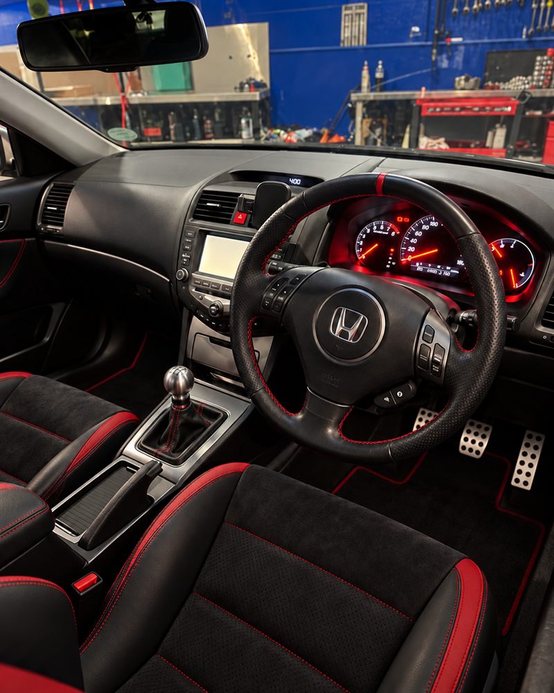 Honda Accord Euro R interior with manual gearbox
