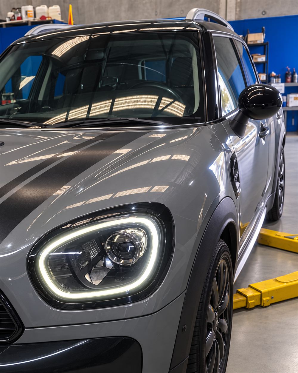 MINI Countryman headlight and bonnet stripes close up